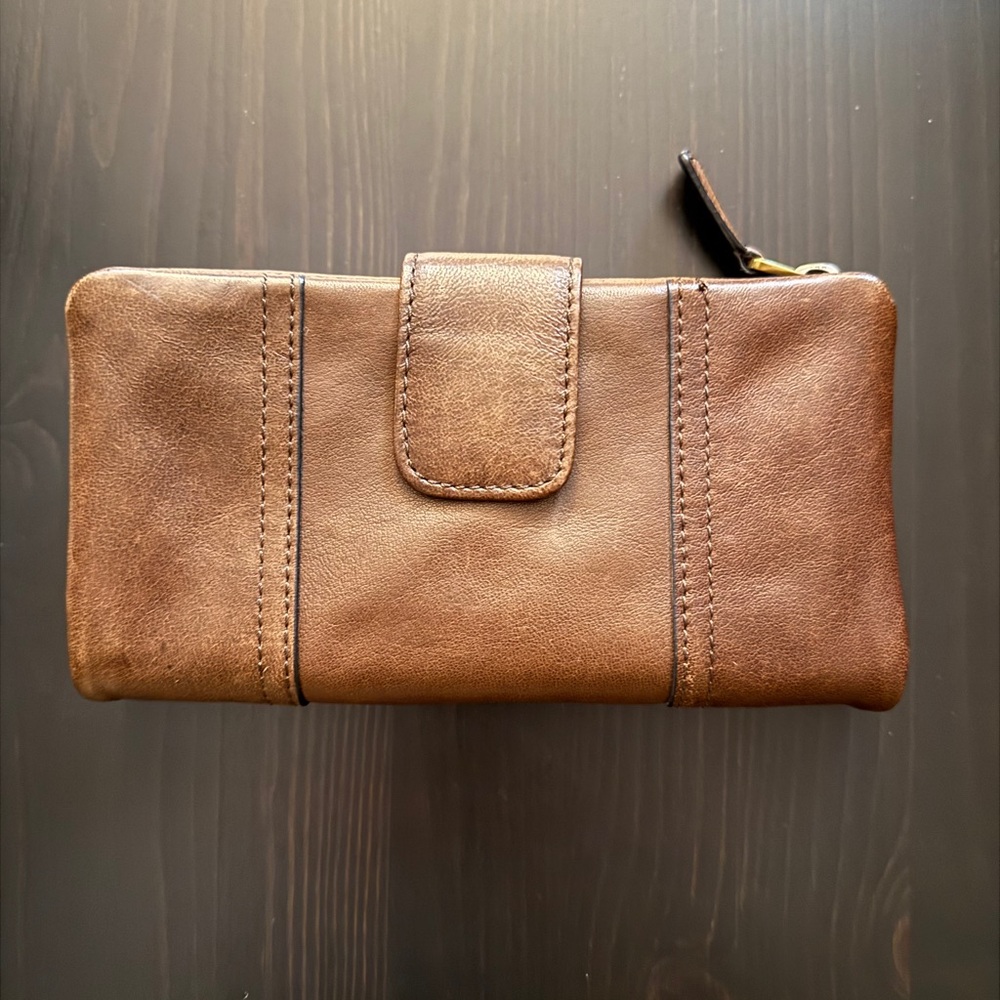 Fossil Vintage Brown Leather Clutch - Picture 2 of 3